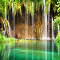 jungle-waterfall-2880x1920